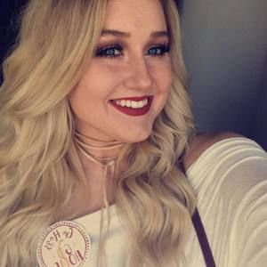 Meet your Posher, Avery